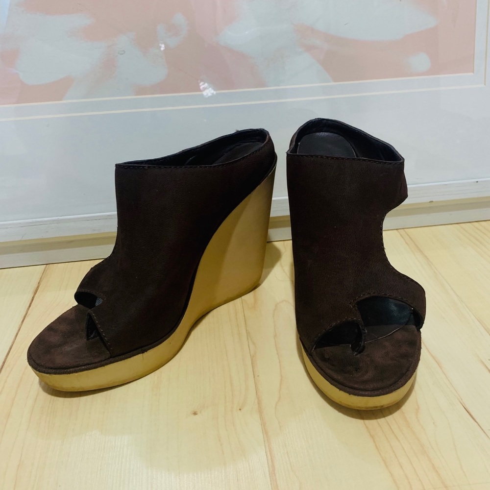 Joe’s jeans heels!